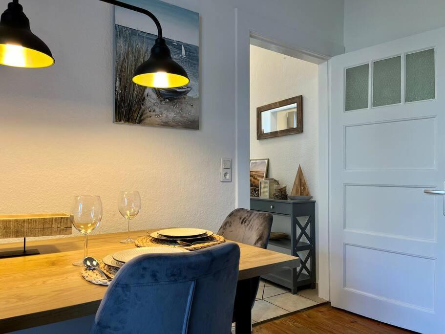 Apartment Meeresbrise Mit Balkon Husum  Exterior foto